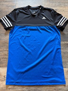 adidas Black and Royal Blue Short-Sleeve Athletic Shirt